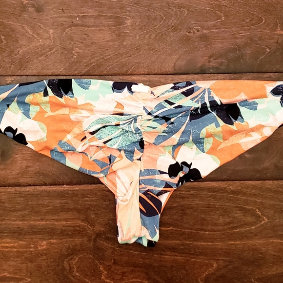 3 Piece Roxy PT Beach Classic Bikini Set - Picture 10 of 13